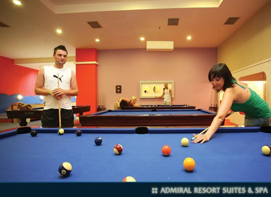 CRYSTAL ADMiRAL RESORT SUITES & SPA