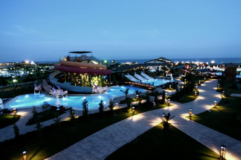 LiMAK LARA DE LUXE HOTEL & RESORT