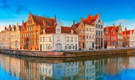 PARİS-DİSNEYLAND-BRUGGE-BRÜKSEL-AMSTERDAM TURU (4 Gece Konaklamalı) Ara Tatil-Sömestir